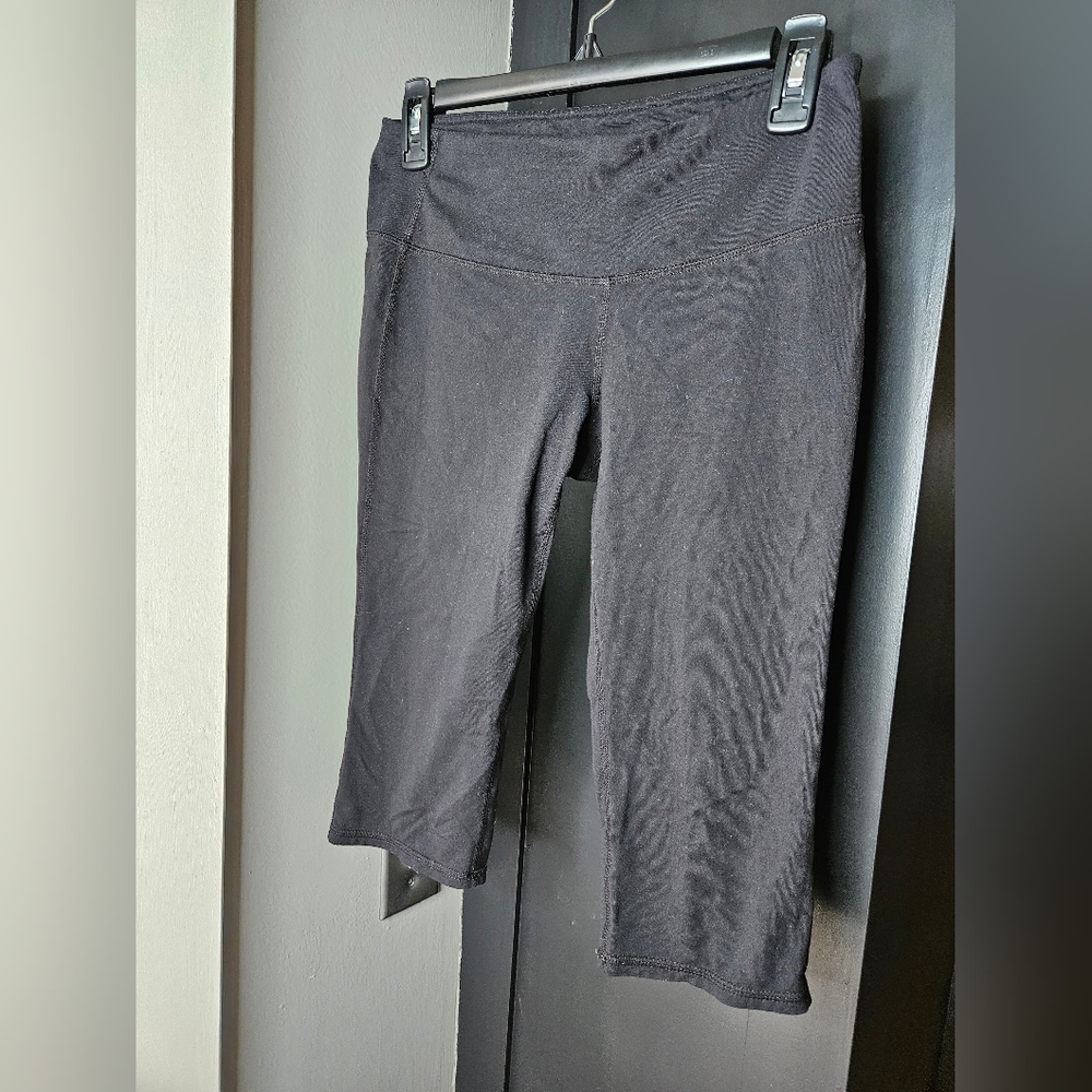 Athleta cropped workout legging pant black size medium petite